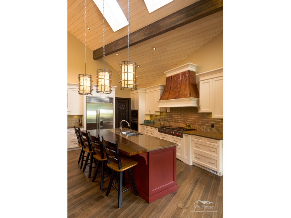 Custom Home Builders Harrison BC Eagle Point Eyrie Harrison Mills BC