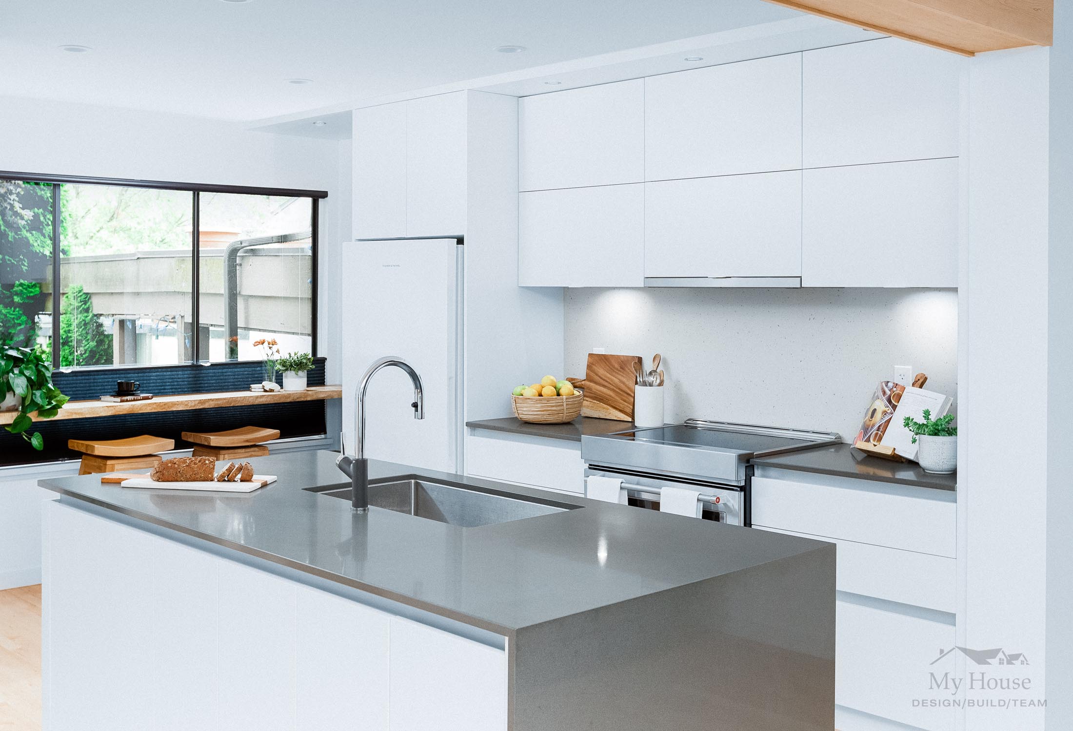 minimalist home renovations, white kitchens, burnaby kitchen renovators